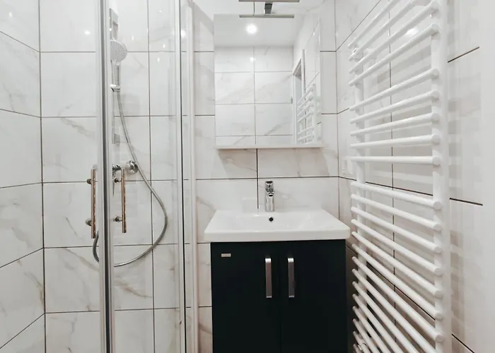 Pavlin Oda ve Kahvaltı Senturska Gora